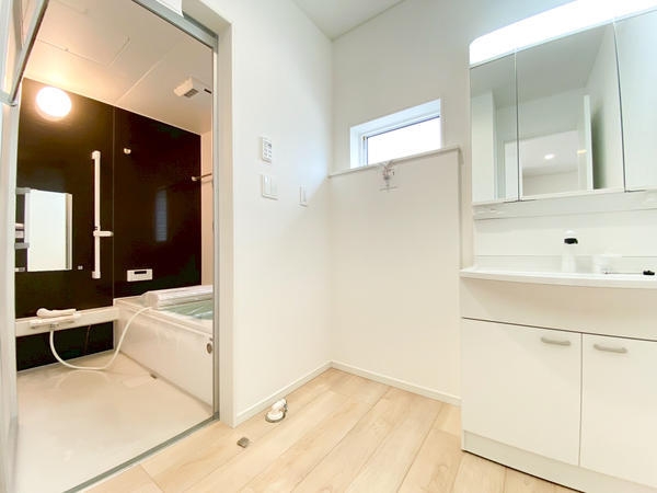 綾瀬市綾西2丁目　新築戸建　全2棟　1号棟
