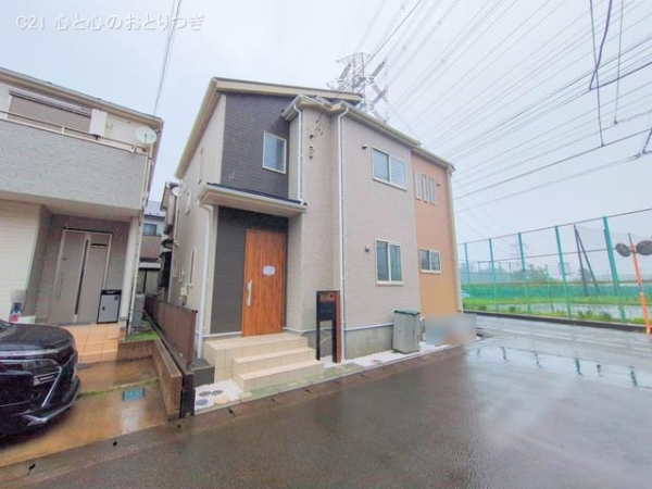 綾瀬市吉岡東５丁目の新築一戸建
