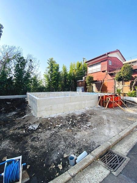 横浜市瀬谷区阿久和西3丁目　戸建　01