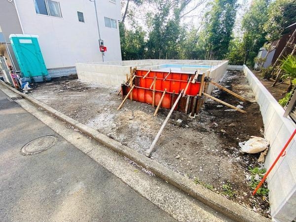 横浜市瀬谷区阿久和西3丁目　戸建　01