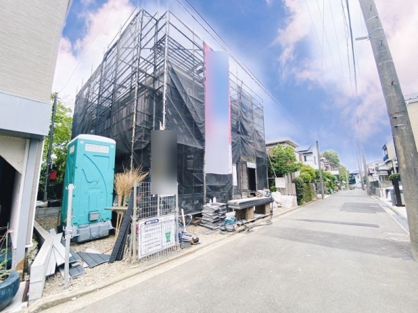 横浜市瀬谷区阿久和西3丁目　戸建　01