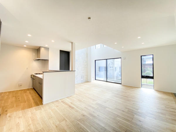 綾瀬市綾西5丁目　新築戸建　全2棟　A号棟