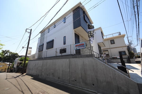 相模原市南区上鶴間1丁目2期　新築分譲住宅　1号棟