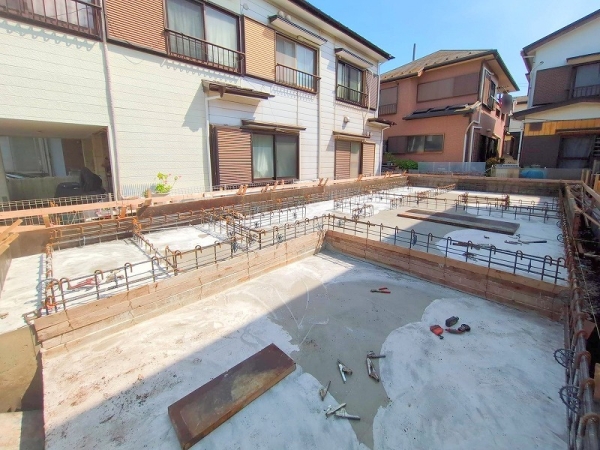 綾瀬市上土棚北2丁目　新築戸建