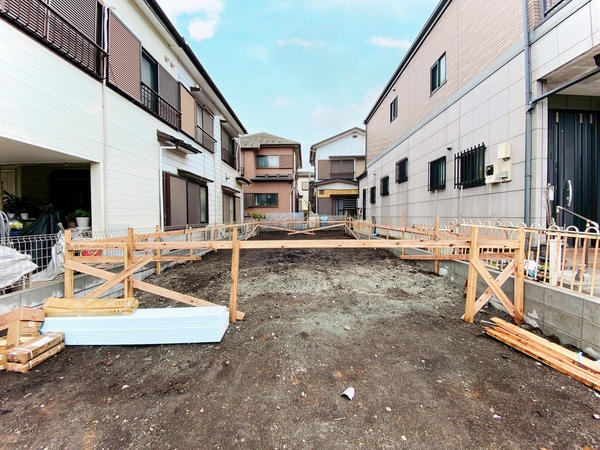 綾瀬市上土棚北2丁目　新築戸建
