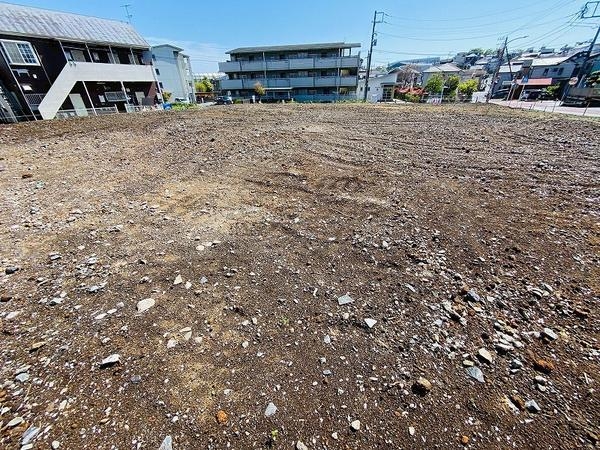 綾瀬市寺尾本町３丁目の土地