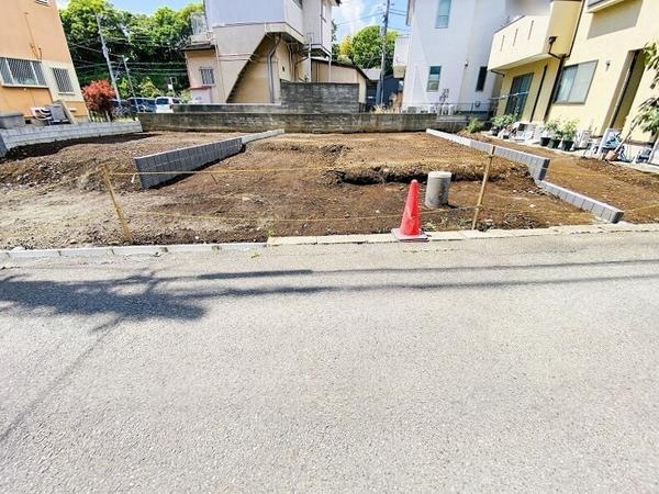 座間市南栗原3丁目　新築戸建　全2棟　2号棟