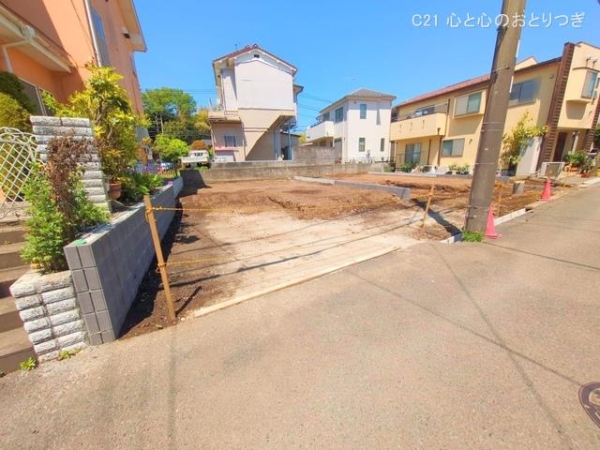 座間市南栗原３丁目の新築一戸建