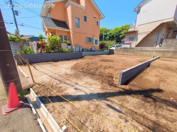 座間市南栗原３丁目の新築一戸建