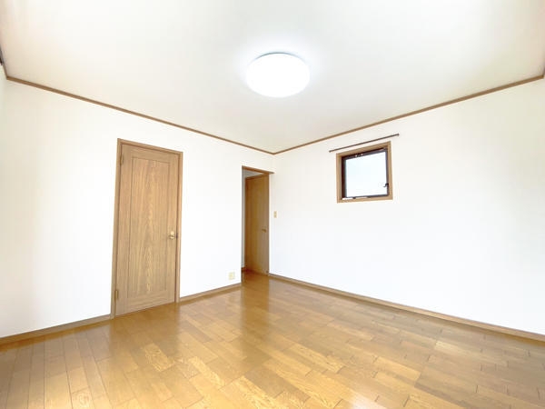 厚木市飯山の中古一戸建て