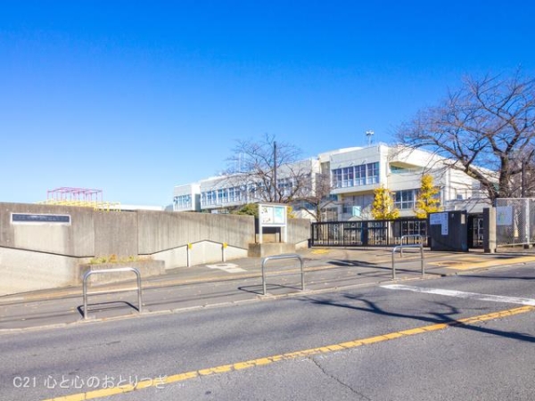 町田市山崎町の中古一戸建て(町田市立七国山小学校)