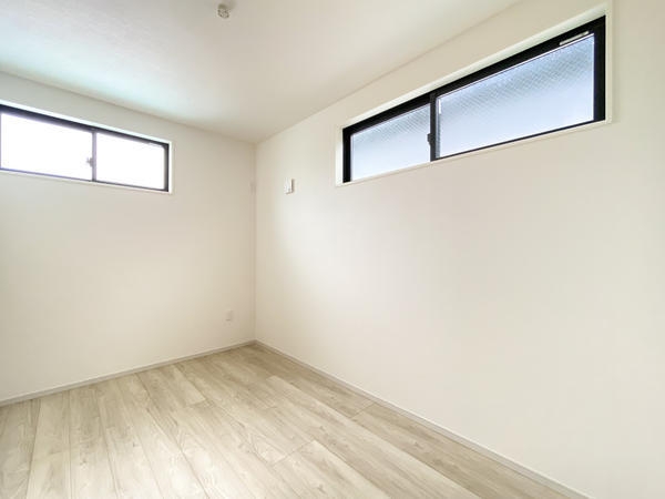 綾瀬市深谷中3丁目　新築戸建　全3棟　2号棟