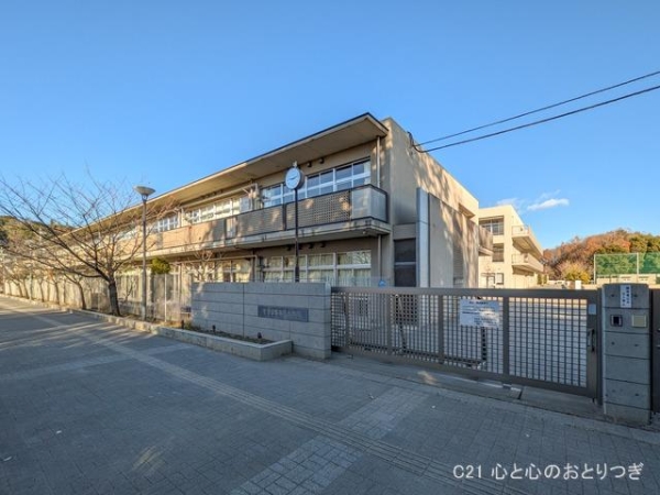 町田市図師町の新築一戸建(町田市立図師小学校)