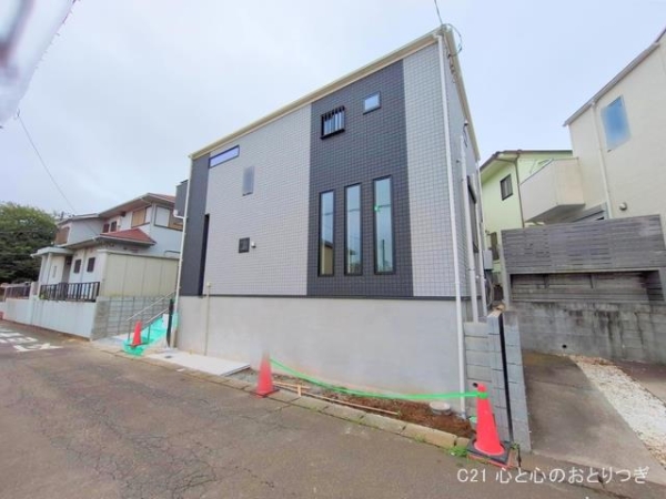 藤沢市善行3丁目　戸建　01