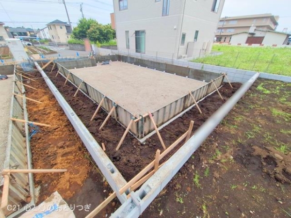 綾瀬市深谷中１丁目の新築一戸建