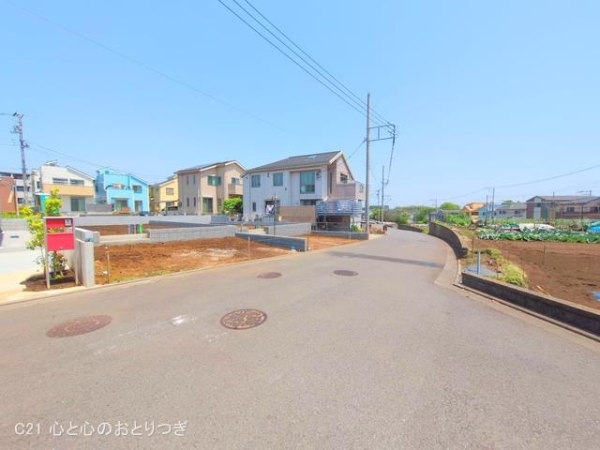 綾瀬市深谷中１丁目の新築一戸建