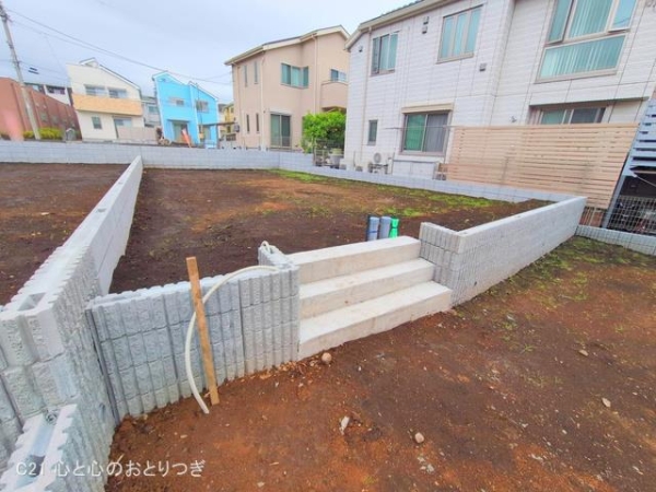 綾瀬市深谷中１丁目の新築一戸建