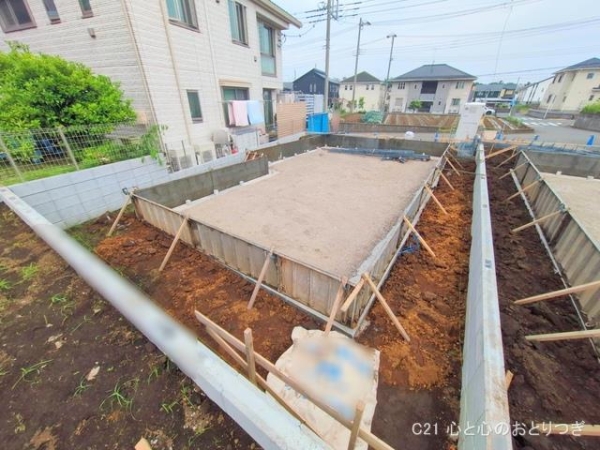 綾瀬市深谷中１丁目の新築一戸建