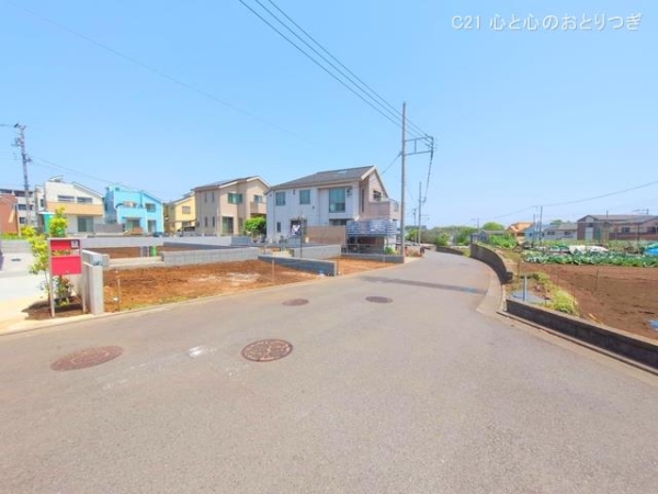綾瀬市深谷中１丁目の新築一戸建
