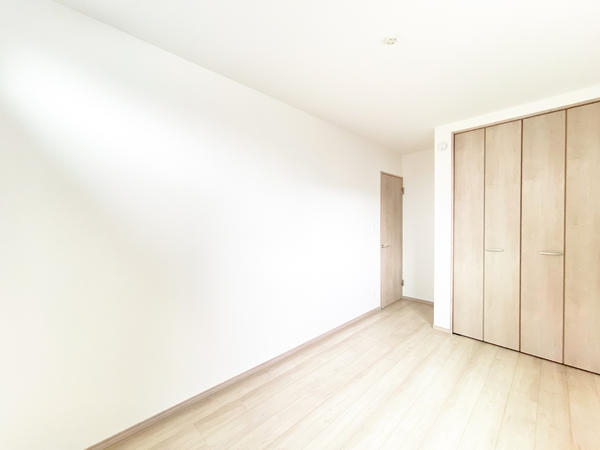 綾瀬市上土棚北2丁目　新築戸建　全2棟　B号棟
