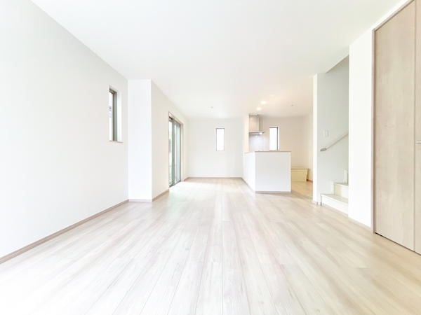 綾瀬市上土棚北2丁目　新築戸建　全2棟　B号棟