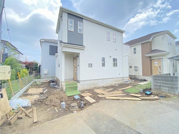 藤沢市高倉　新築　全２棟　A号棟