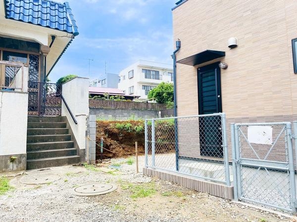 横浜市瀬谷区二ツ橋町　売地