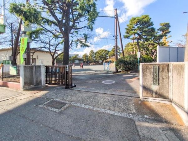 藤沢市西富2丁目の新築一戸建(藤沢市立藤沢小学校)