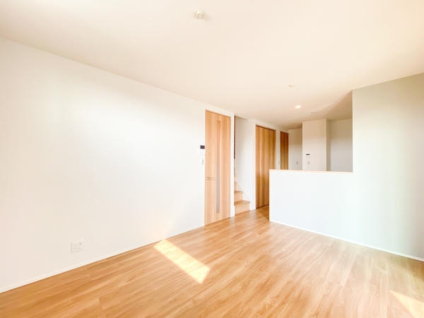 綾瀬市落合南4丁目　新築戸建