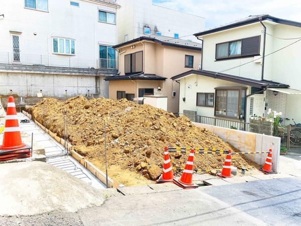 綾瀬市寺尾中４丁目の土地