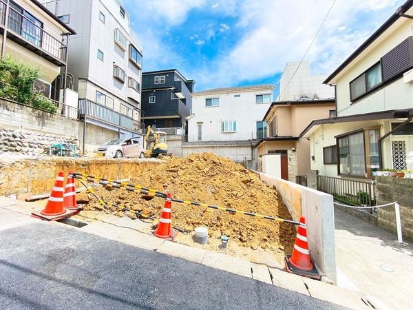 綾瀬市寺尾中４丁目の土地
