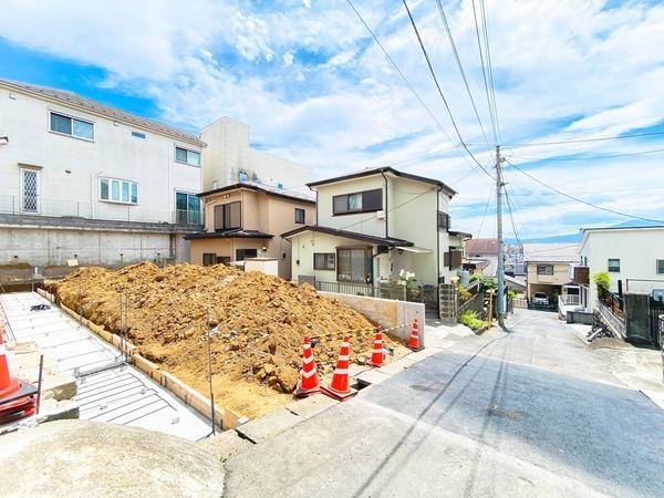 綾瀬市寺尾中４丁目の土地