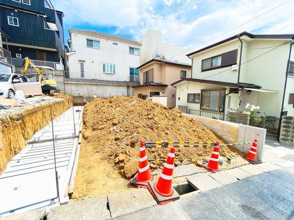 綾瀬市寺尾中４丁目の土地