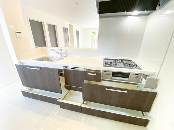 大和市福田4丁目　新築戸建　全2棟　2号棟