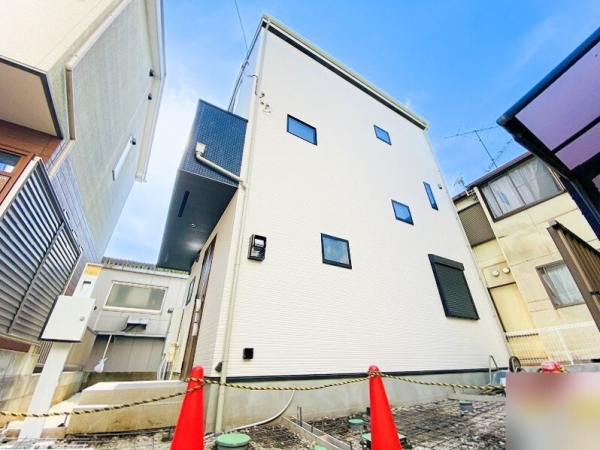 綾瀬市小園　新築戸建