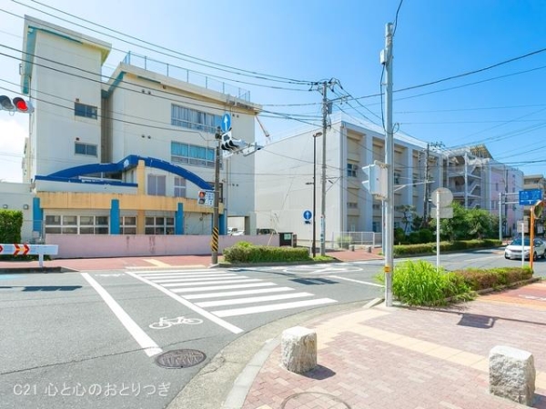 藤沢市鵠沼海岸6丁目 新築戸建 全2棟 B号棟(藤沢市立鵠南小学校)