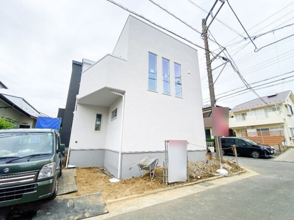 藤沢市鵠沼海岸6丁目　新築戸建　全2棟　B号棟