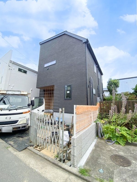 藤沢市鵠沼海岸6丁目　新築戸建　全2棟　A号棟