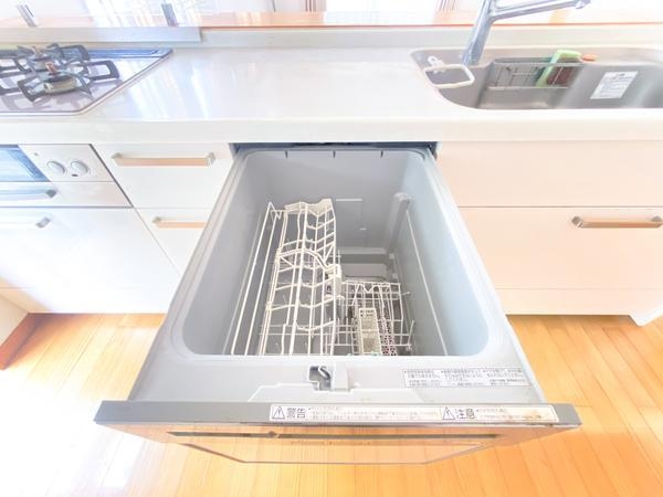 藤沢市鵠沼松が岡４丁目の中古一戸建て