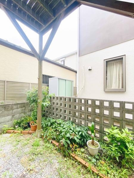 藤沢市鵠沼松が岡４丁目の中古一戸建て