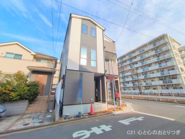 藤沢市湘南台４丁目の新築一戸建