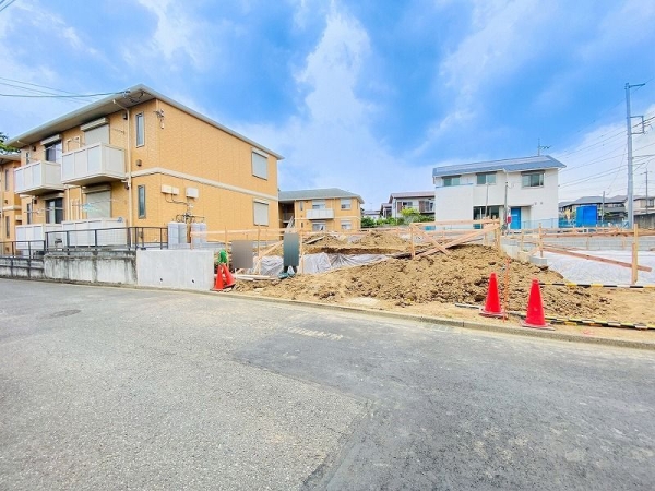 厚木市長谷 新築戸建 全6棟 6号棟(前面道路含む現地写真)