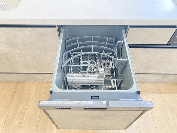 横浜市瀬谷区下瀬谷3丁目　新築戸建　全3棟　2号棟