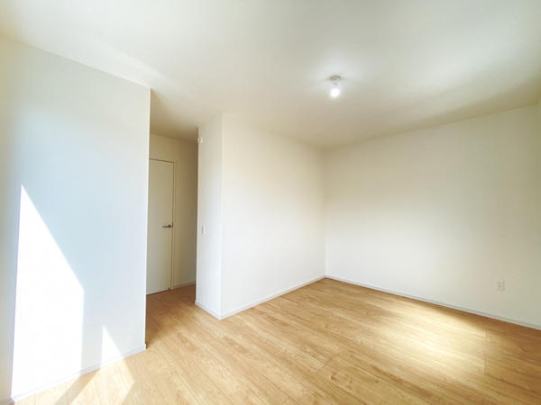 横浜市瀬谷区下瀬谷3丁目　新築戸建　全3棟　2号棟