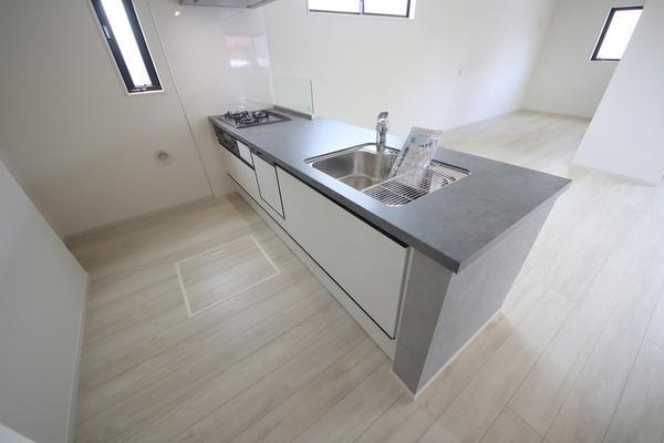 座間市座間1丁目3期　新築分譲住宅　2号棟