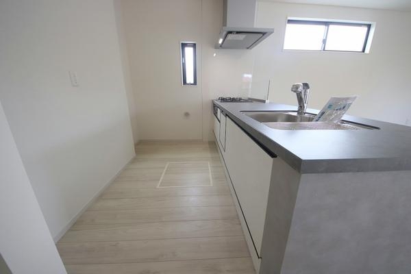 座間市座間1丁目3期　新築分譲住宅　2号棟