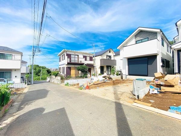 横浜市保土ヶ谷区川島町　新築戸建　全３棟　２号棟