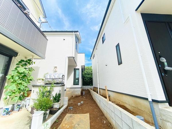 横浜市保土ヶ谷区川島町　新築戸建　全３棟　１号棟