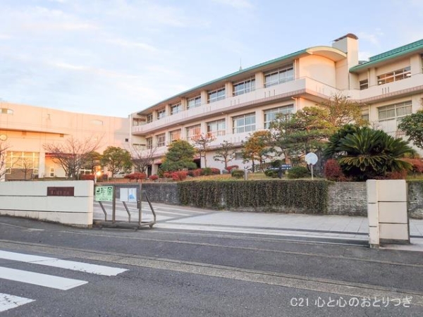 藤沢市渡内４丁目の新築一戸建(藤沢市立藤ヶ岡中学校)