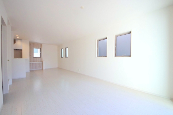 座間市緑ヶ丘5丁目　新築分譲住宅　2号棟